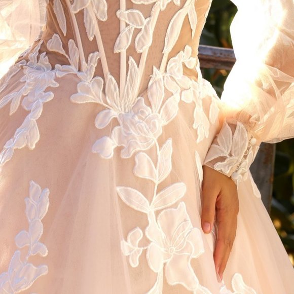 NEW LONG FORMA WEDDING BALL GOWN W/ LACE DETAILS & REMOVABLE SLEEVES AC JE990L - Picture 6 of 10